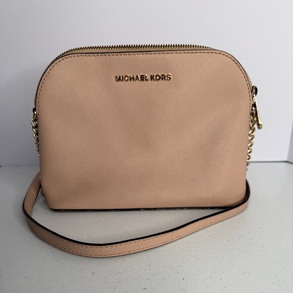 Michael Kors Jet Set Medium Dome Crossbody – Soft Pink Saffiano Leather - Picture 1 of 9